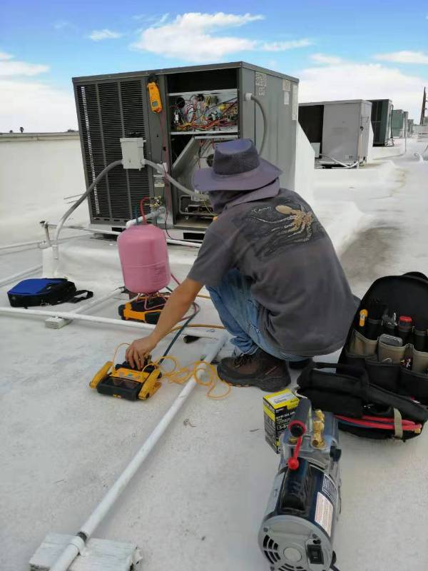 Las Vegas Condenser Replacement project photo by BruceAC